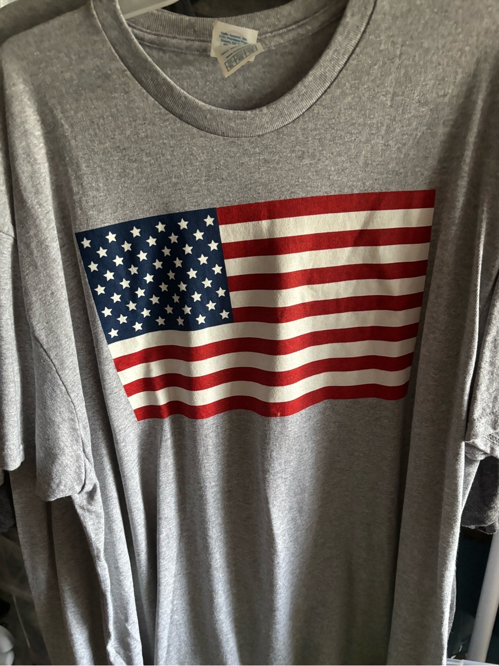 Gray American Flag Graphic T-Shirt - Men
X-Large